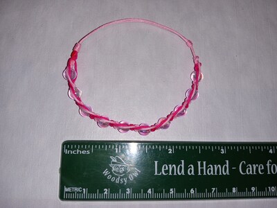 Handmade bead and cord macrame adjustable bracelet,light and dark pink color.. - image6